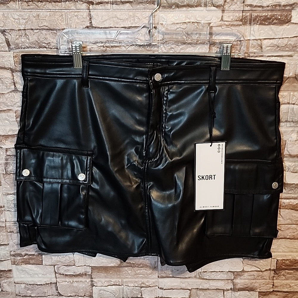 Almost Famous Black Skort with Pockets Brand New